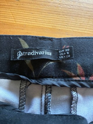 Pantalón chino Stradivarius