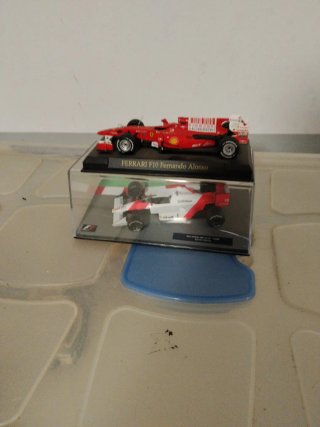 Coche F1 Ferrari y McLaren