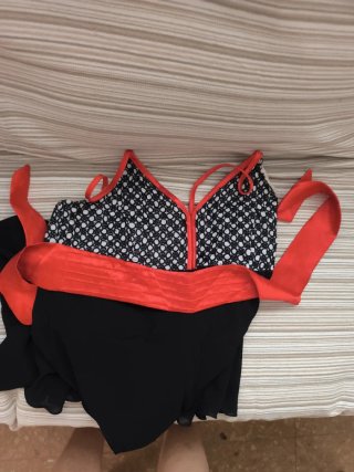 Vestido largo verano negro y rojo