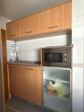 Mueble alacena madera y cristal