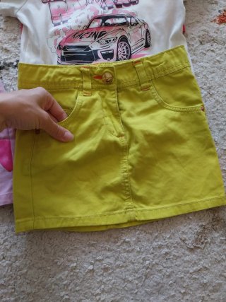 Lote Ropa Niña Camisetas y Faldas 4 a 5 años