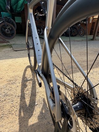 Berria Belador BR Shimano Ultegra di2 12v
