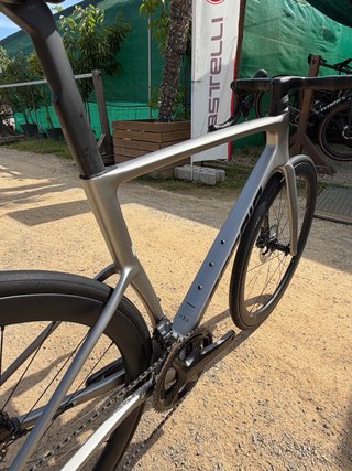 Berria Belador BR Shimano Ultegra di2 12v