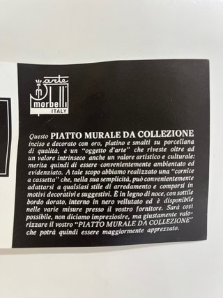 Piatto da collezione in porcellana