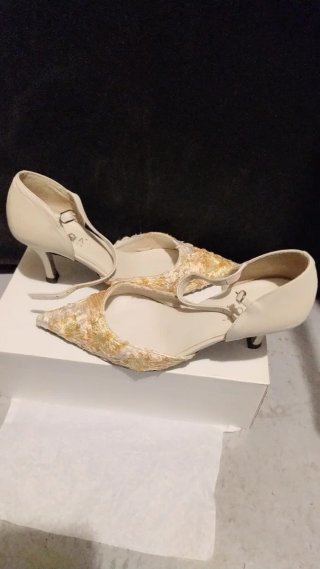 Scarpe JOCAS Beige e Oro Donna