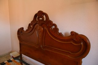 Cama antigua madera labrada 135cm