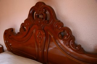 Cama antigua madera labrada 135cm