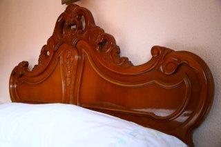 Cama antigua madera labrada 135cm