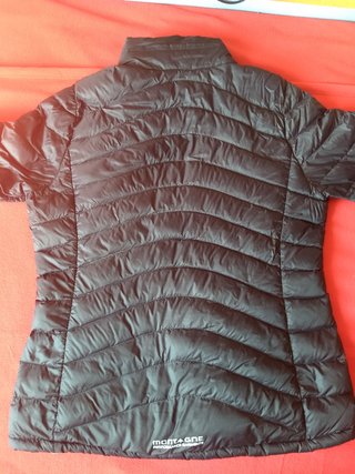 Abrigo Montagne Pluma. Talla L  Mujer
