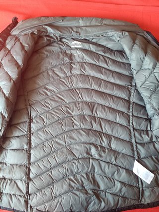 Abrigo Montagne Pluma. Talla L  Mujer