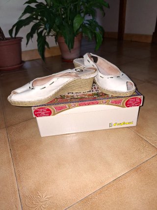 Sandalias de piel