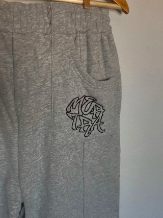 Jort de Mertra de chándal color gris talla XL