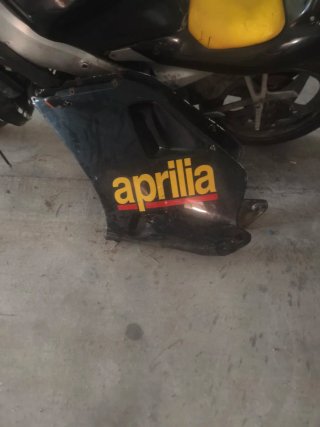 Aprilia AF1 125 Negra y Amarilla