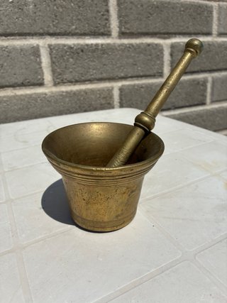Mortaio e pestello in bronzo massiccio