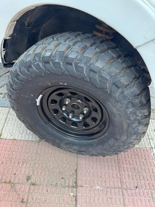Llantas BFGoodrich Mud-Terrain T/A KM3 (33”)