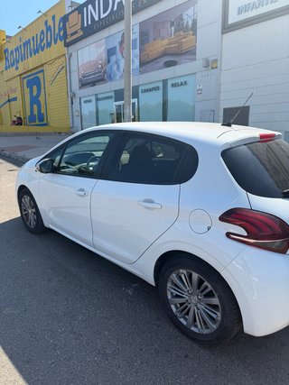 Peugeot 208 2017