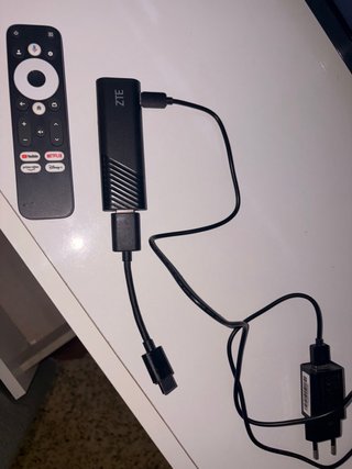 Stick ZTE con mando y cargador