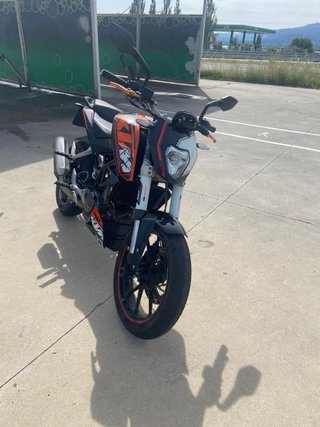 KTM Duke 125cc Naranja/Blanca