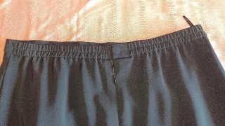 Falda larga negra con botones