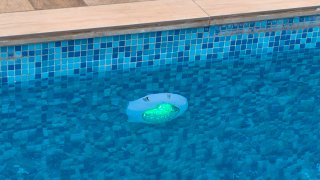 Proyector LED RGB para Piscina