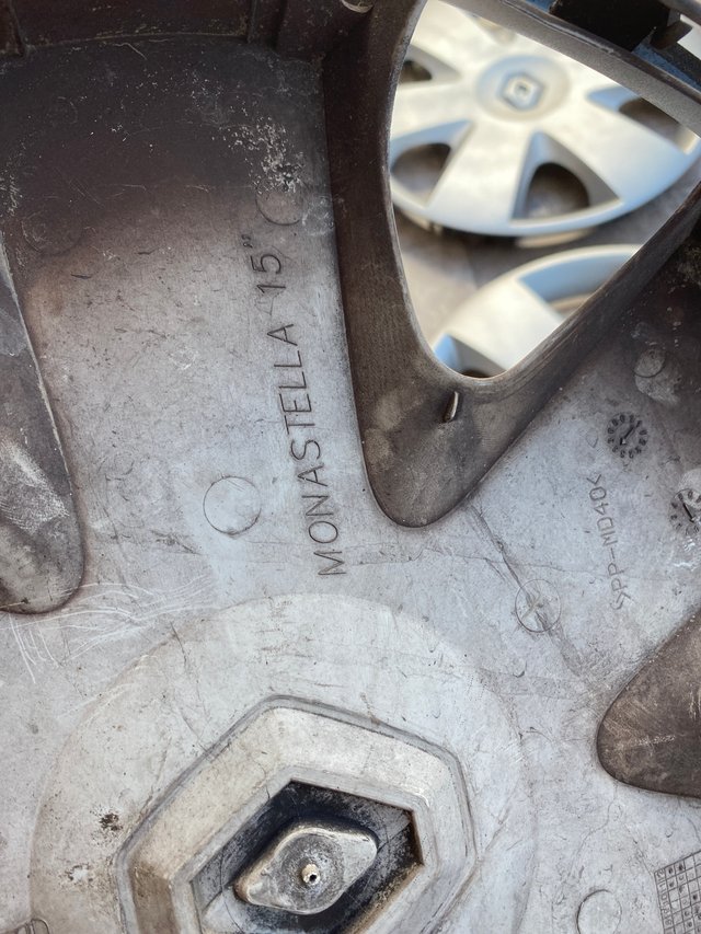 Tapacubos Renault R15 (4 unidades)