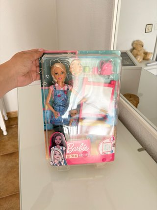 Barbie Profesora de Arte SIN ABRIR