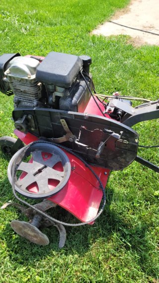 Motoazada Honda FG 315 para piezas el motor funcio
