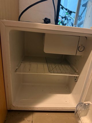 Frigorífico pequeño blanco