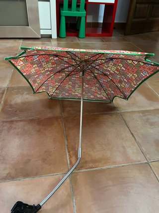 Sombrilla plegable con soporte