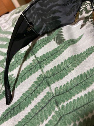 Gafas de sol Emporio Armani negras y grises