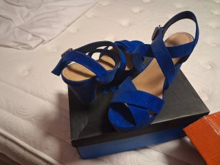 Zapatos de tacón azul talla 40
