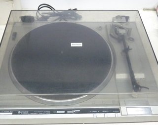 giradischi HITACHI