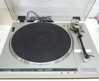 giradischi HITACHI