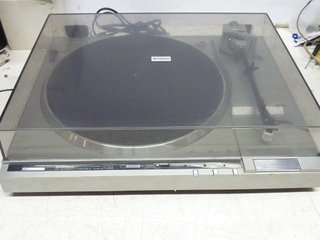 giradischi HITACHI