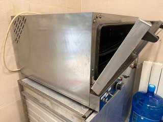 Horno Panadería y Pastelería con Bandejas