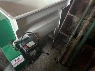 Pisadora de uvas electrica con manguera