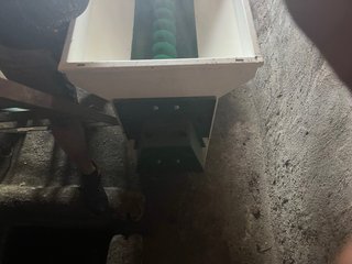 Pisadora de uvas electrica con manguera