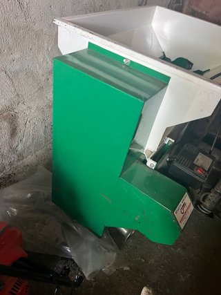 Pisadora de uvas electrica con manguera