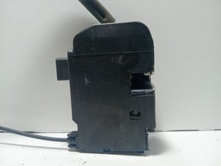 CERRADURA PUERTA LATERAL DERECHA 5801556828