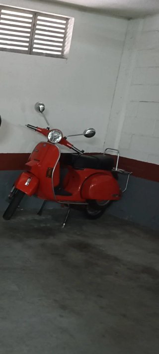 Vespa Iris 200