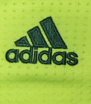 Camiseta REAL BETIS color amarillo.marca ADIDAS