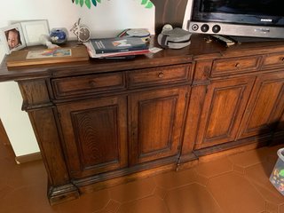 Mobile in legno di castagno