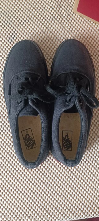 Vans Off The Wall negras talla 36