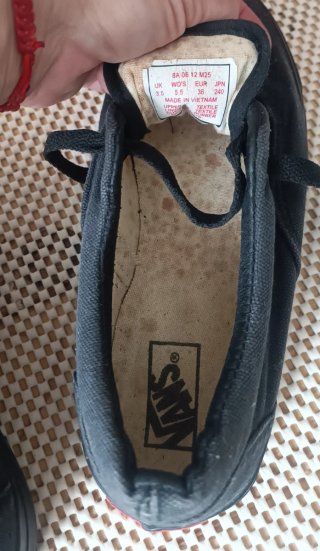 Vans Off The Wall negras talla 36