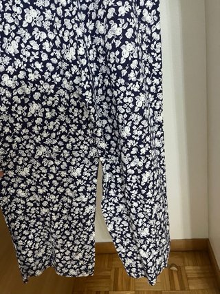 Mono largo floral.