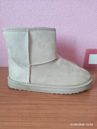 Botas bajas de pelo mujer beige