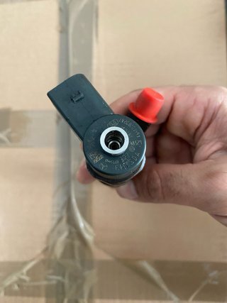 Inyector Mercedes  A6480700287  0445110177