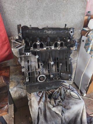 Motor Peugeot 205 GTI (D6B)