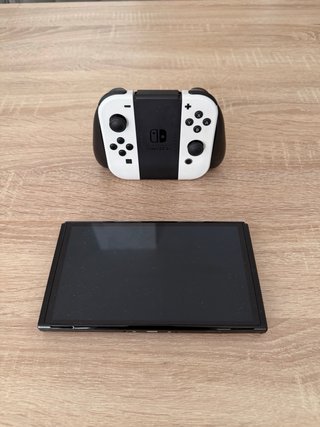 Nintendo Switch OLED Blanca y Negra