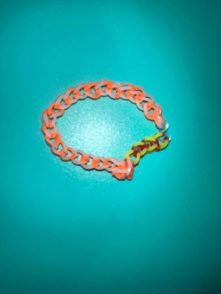 Pulseras de gomas hechas a mano